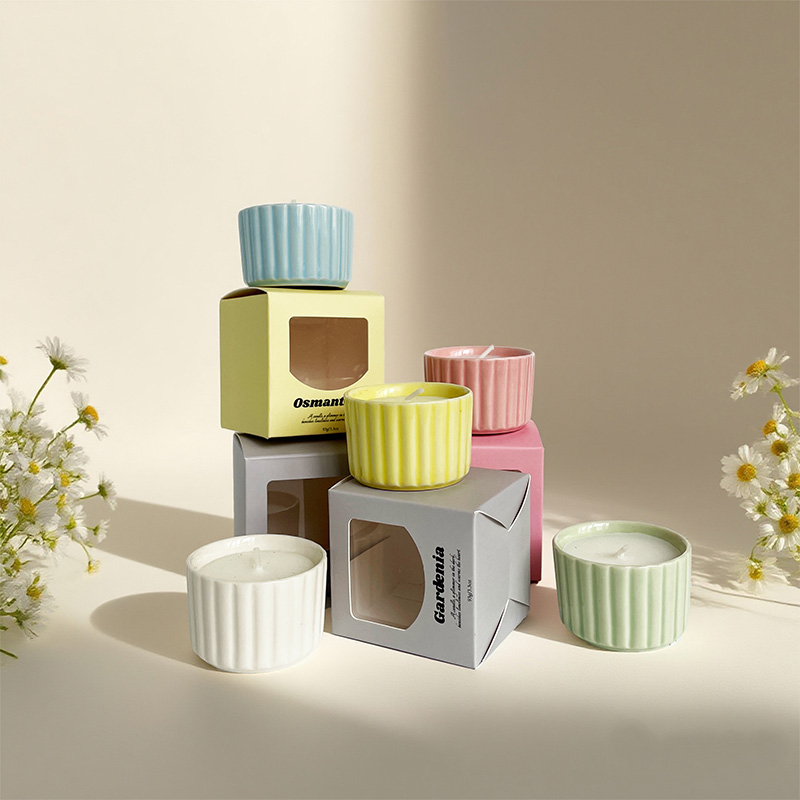 Petite bougie parfumée minimaliste colorée portable avec cire de soja naturelle pure et mèche en coton