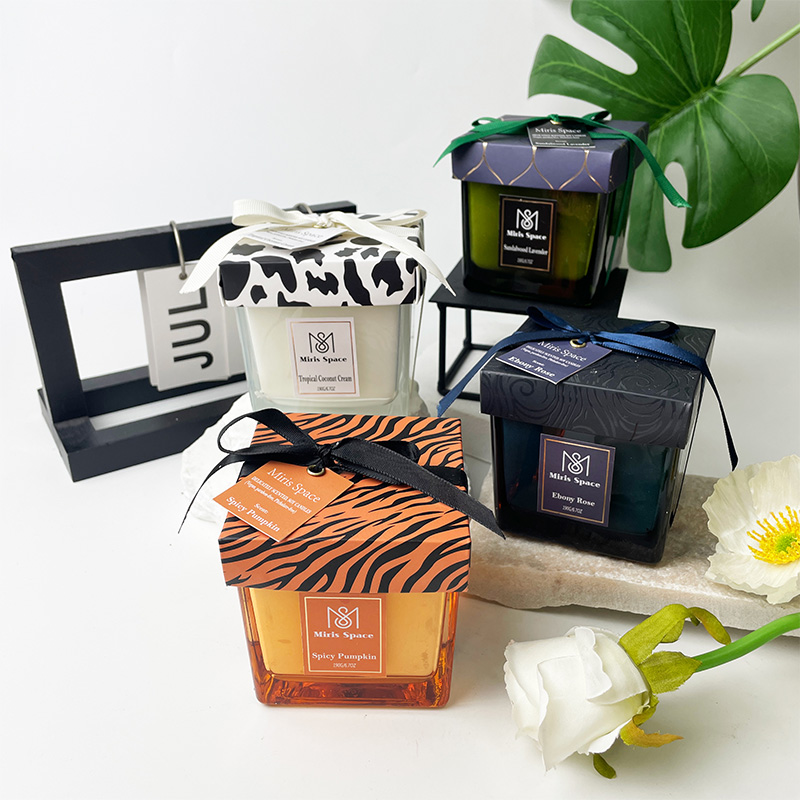 Bougie parfumée de qualité supérieure en forme de cadeau avec cire de soja naturelle